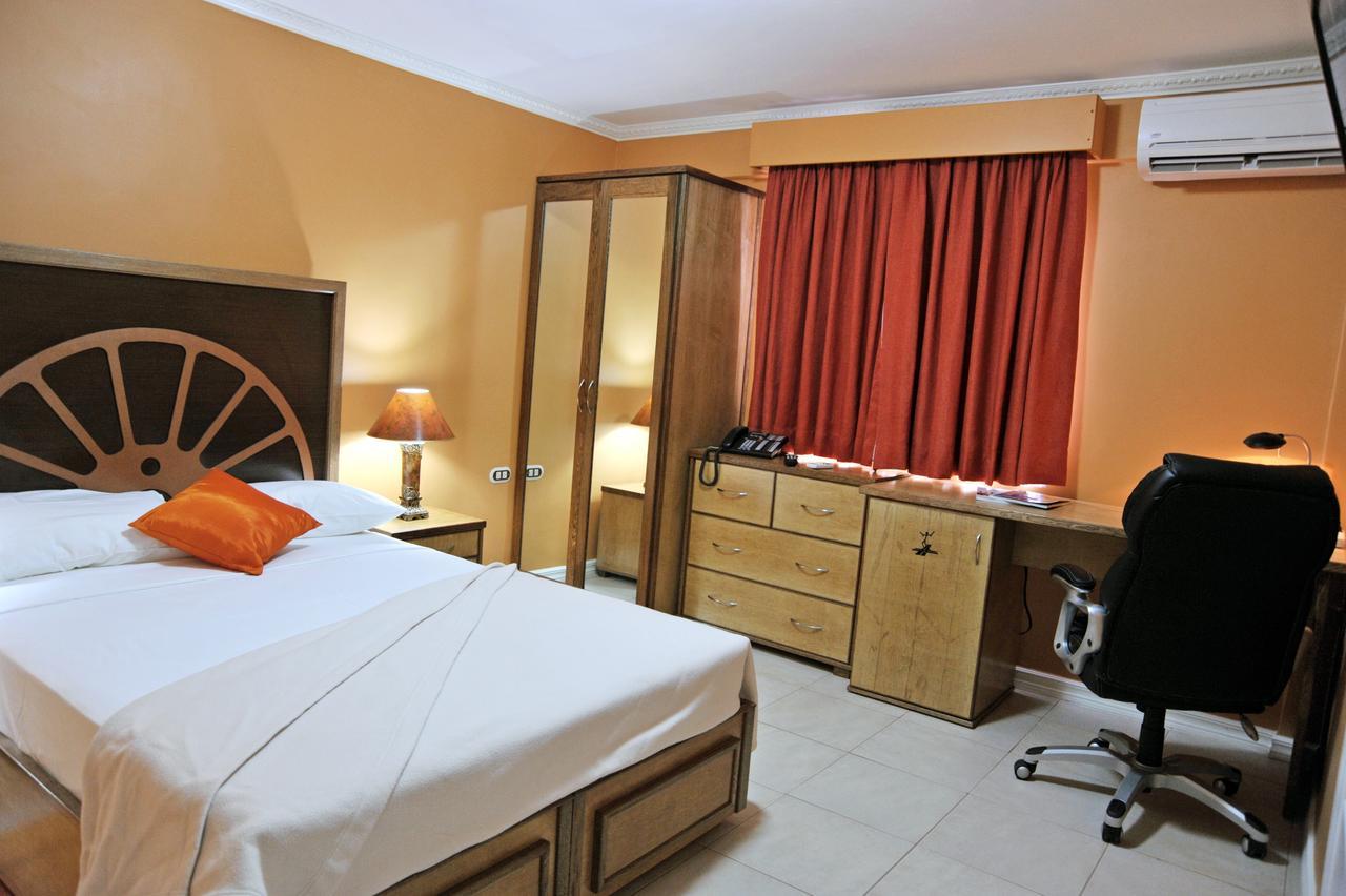 Culture Crossroads Inn Port of Spain 外观 照片