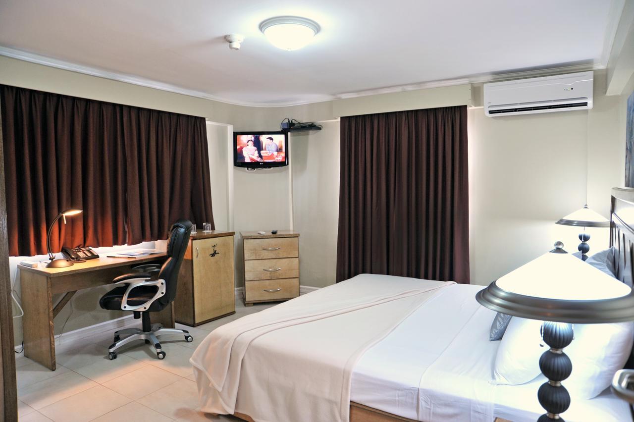 Culture Crossroads Inn Port of Spain 外观 照片