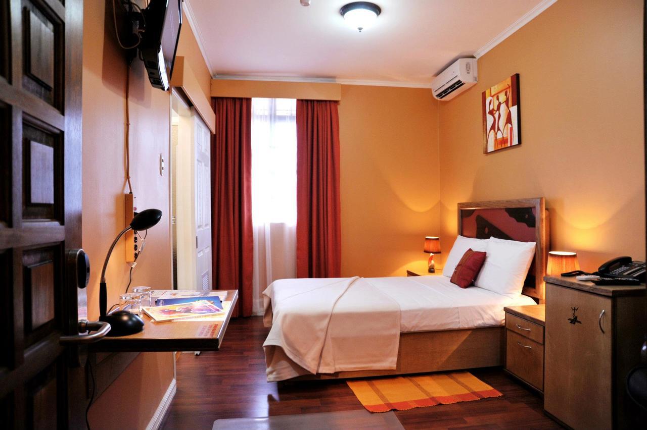 Culture Crossroads Inn Port of Spain 外观 照片