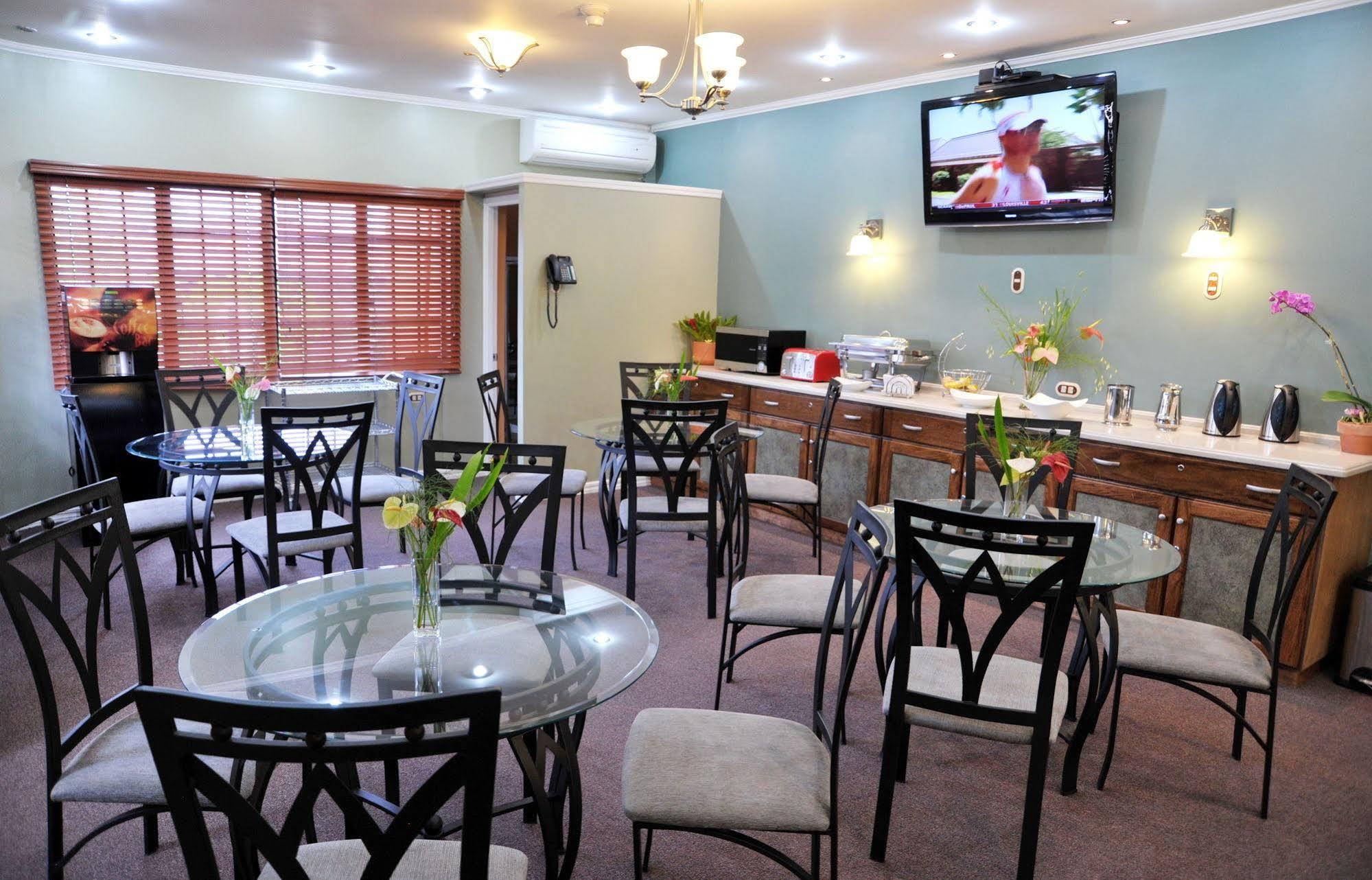 Culture Crossroads Inn Port of Spain 外观 照片