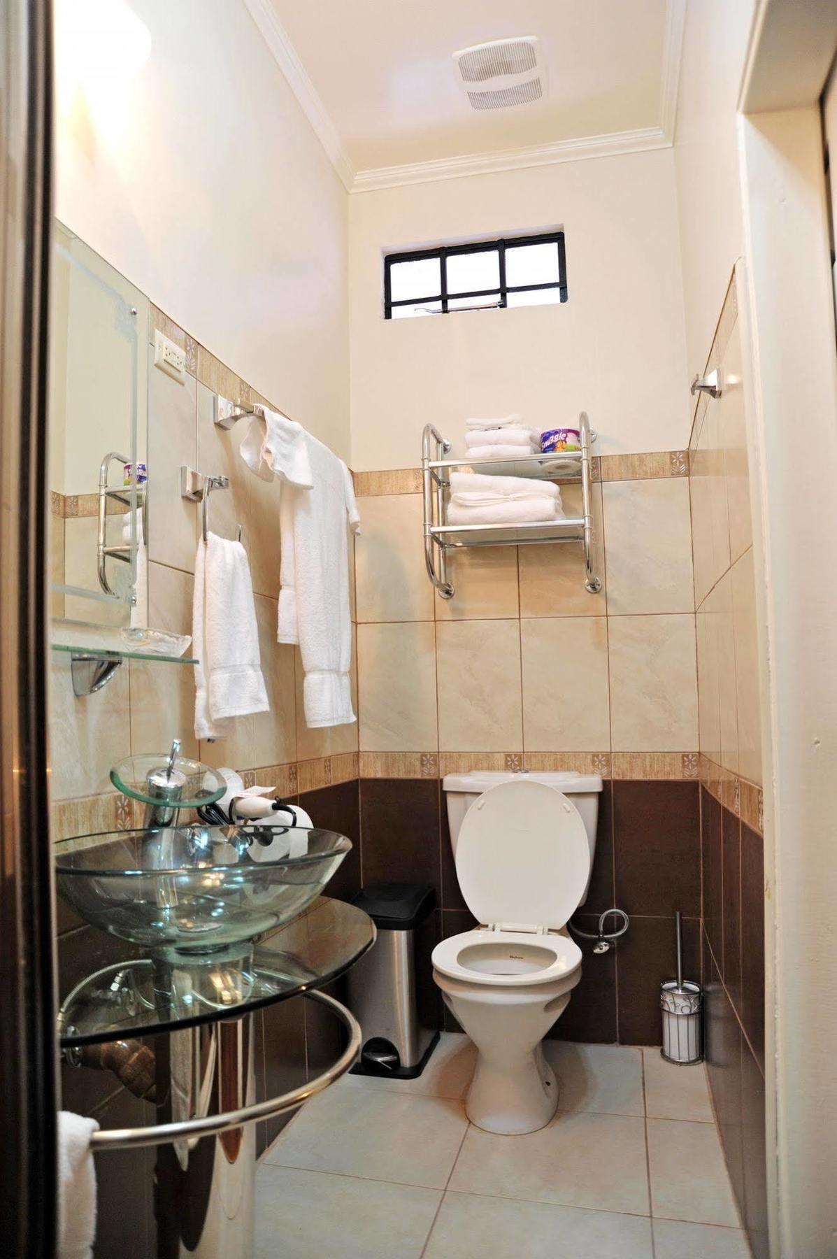 Culture Crossroads Inn Port of Spain 外观 照片