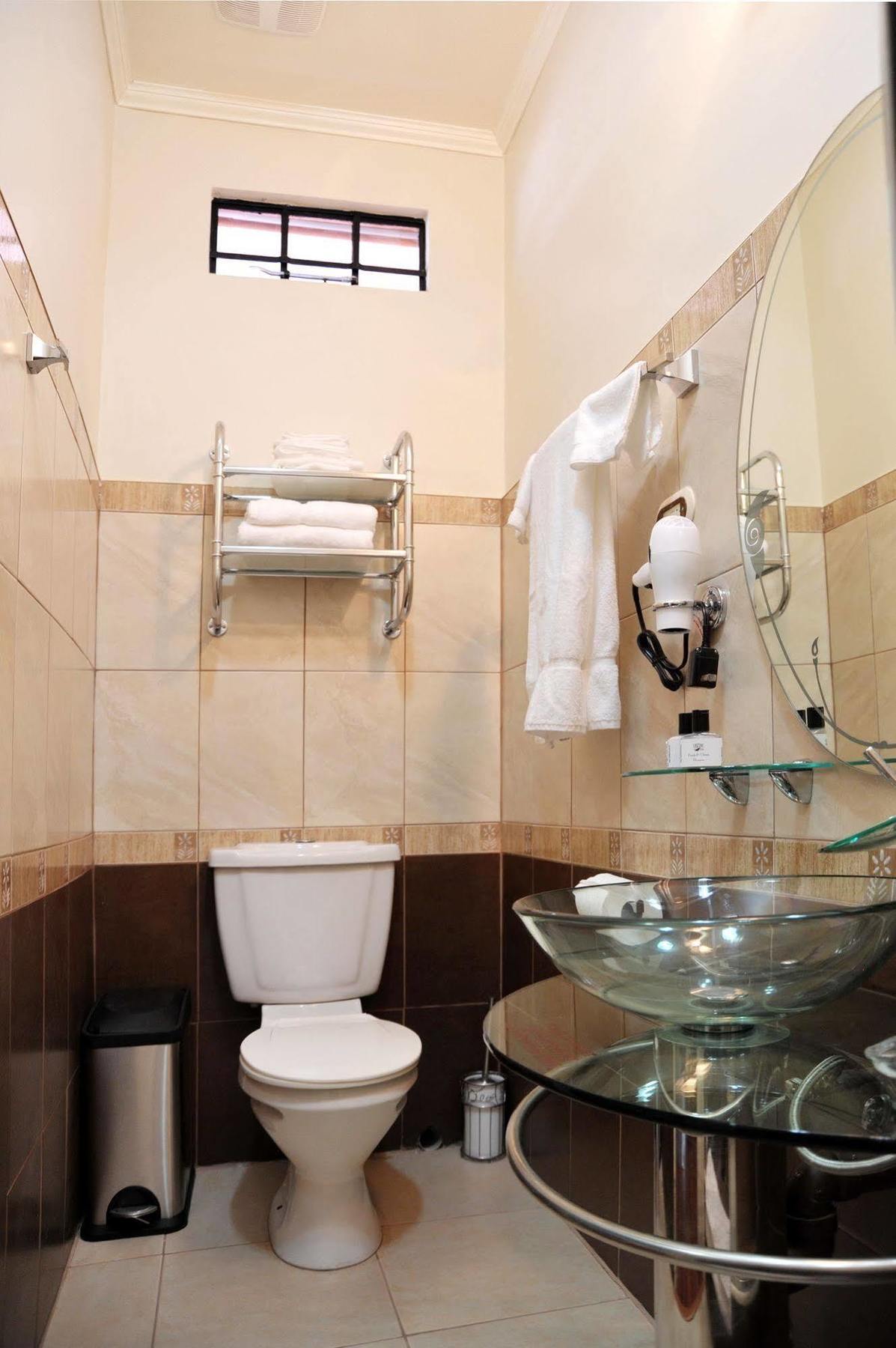 Culture Crossroads Inn Port of Spain 外观 照片